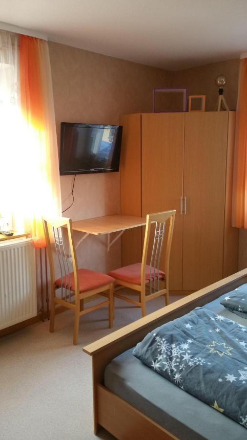 Tiny-Apartment-In-Gemuenden-An-Der-Wohra Gemunden an der Wohra Eksteriør bilde